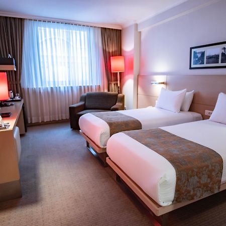 เอเรสซิน โฮเต็ล ทักซิม พรีเมียร์ Hotel อิสตันบูล ภายนอก รูปภาพ