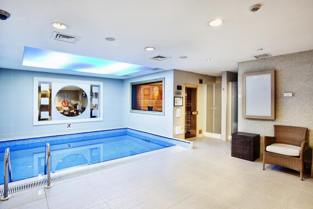 เอเรสซิน โฮเต็ล ทักซิม พรีเมียร์ Hotel อิสตันบูล ภายนอก รูปภาพ